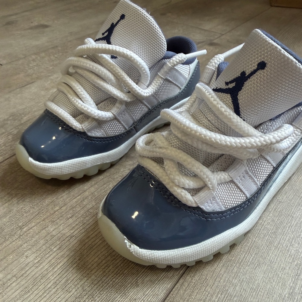 Air Jordan 11 Retro Low TD 'Diffused Blue'  size 9C